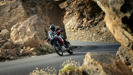 T&eacute;n&eacute;r&eacute; 700 World Raid  Redline White