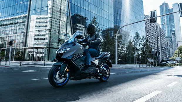 Yamaha TMAX (2025)