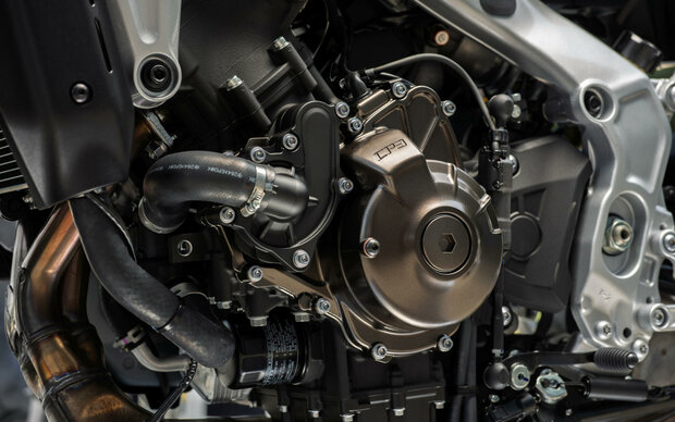 YAMAHA XSR900 (2027)