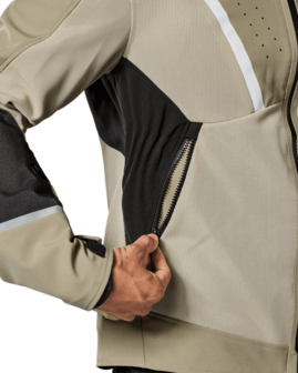 REVIT Motorjas Airwave 4