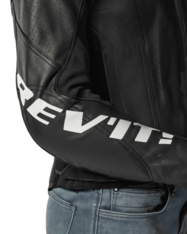 REVIT Motorjas Quadratic