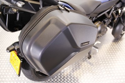YAMAHA NIKEN GT HUURMOTOR (blauw)