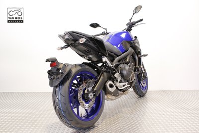 YAMAHA MT-09 HUURMOTOR (blauw)