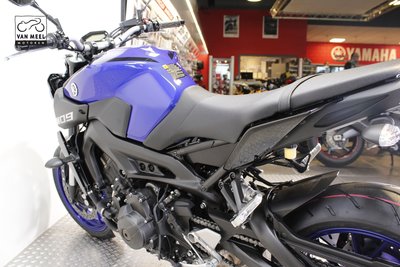 YAMAHA MT-09 Blauw