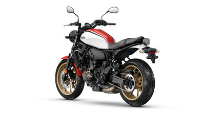 YAMAHA XSR700 Dynamic White