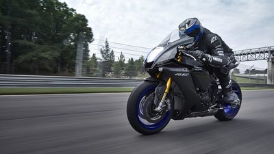 YAMAHA YZF-R1M Icon Performance