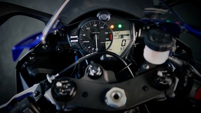 YAMAHA YZF-R6 Icon Blue