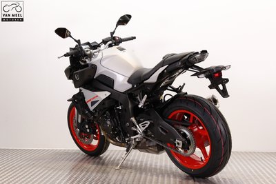 YAMAHA MT-10 Ice Fluo