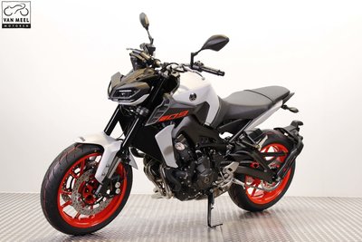 YAMAHA MT-09 Ice Fluo