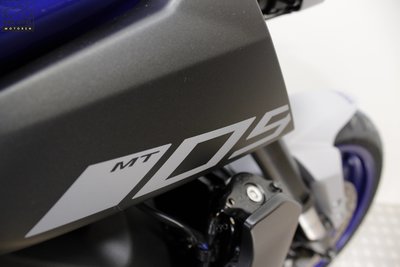 YAMAHA MT-09 Icon Blue