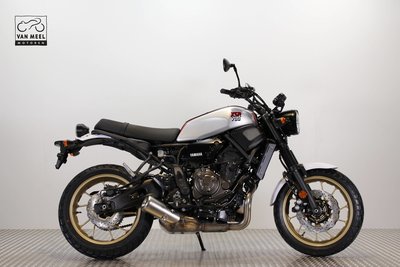 YAMAHA XSR700 XTRIBUTE Tech Black