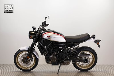 YAMAHA XSR700 XTRIBUTE Tech Black
