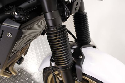 YAMAHA XSR700 Matt Grey