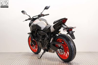YAMAHA MT-07 Ice Fluo