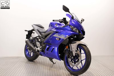 YAMAHA YZF-R3 Icon Blue