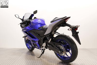 YAMAHA YZF-R3 Icon Blue