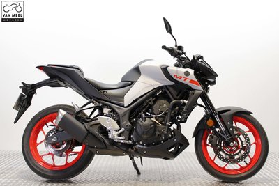 YAMAHA MT-03 Ice Fluo
