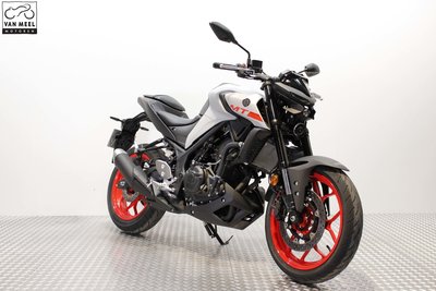 YAMAHA MT-03 Ice Fluo