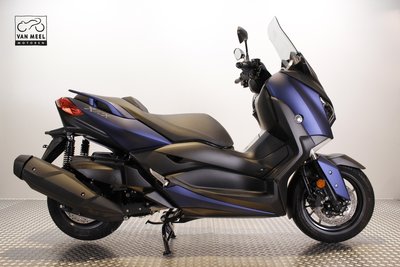 YAMAHA XMAX 400 Phantom Blue