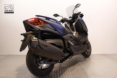 YAMAHA XMAX 400 Phantom Blue