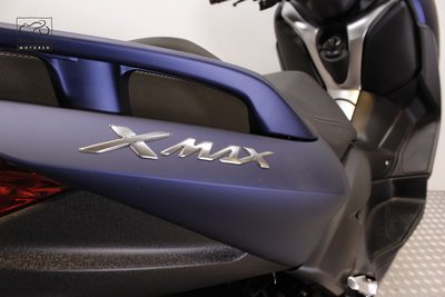 YAMAHA XMAX 400 Phantom Blue