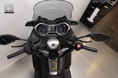 YAMAHA XMAX 400 Phantom Blue