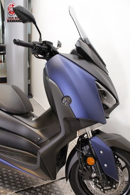 YAMAHA XMAX 400 Phantom Blue