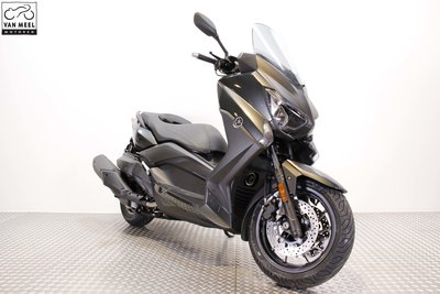 YAMAHA XMAX 400 Sonic Grey