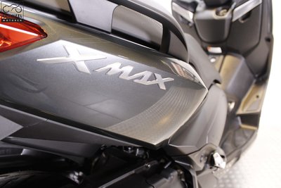 YAMAHA XMAX 400 Sonic Grey