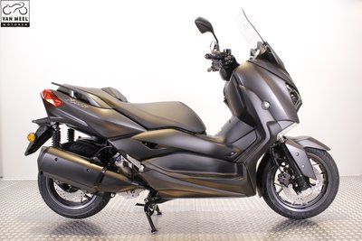 YAMAHA XMAX 300 Sonic Grey