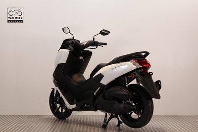 YAMAHA NMAX 155 Milky White