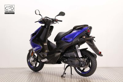 YAMAHA AEROX 4 Yamaha Blue