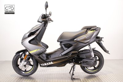 YAMAHA AEROX 4 Matt Grey