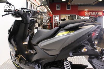 YAMAHA AEROX 4 Matt Grey