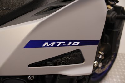 YAMAHA MT-10 Icon Blue