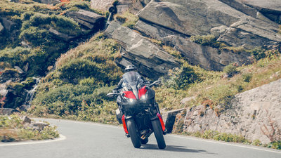 YAMAHA NIKEN GT Tech Black