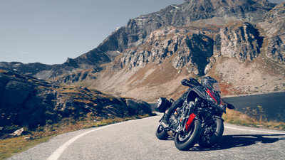 YAMAHA NIKEN GT Tech Black