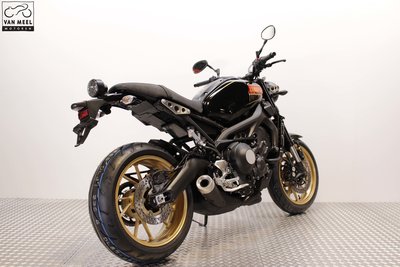 YAMAHA XSR900 80 Black