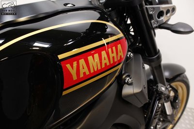 YAMAHA XSR900 80 Black
