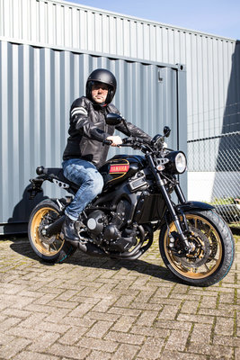 YAMAHA XSR900 80 Black