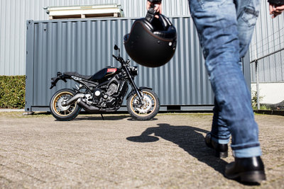 YAMAHA XSR900 80 Black