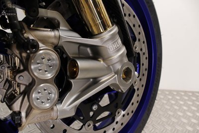 YAMAHA YZF-R1M Icon Performance