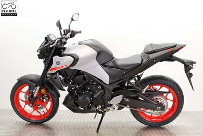 YAMAHA MT-03 Ice Fluo