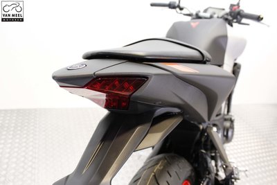 YAMAHA MT-03 Ice Fluo