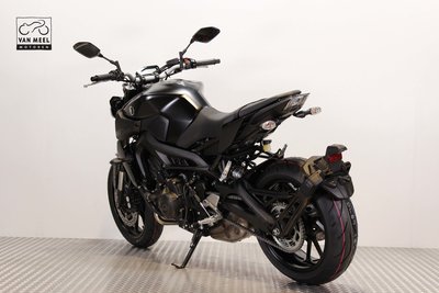 YAMAHA MT-09 Tech Black huurmotor