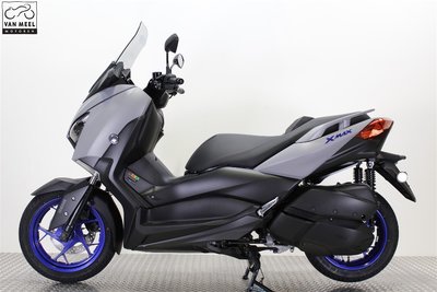 YAMAHA XMAX 300 Sonic Grey