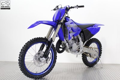 YAMAHA YZ125