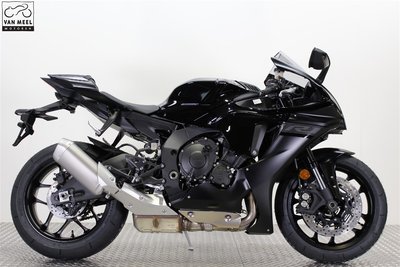 YAMAHA YZF-R1 Midnight Black