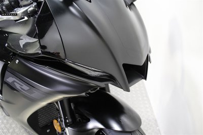 YAMAHA YZF-R1 Midnight Black
