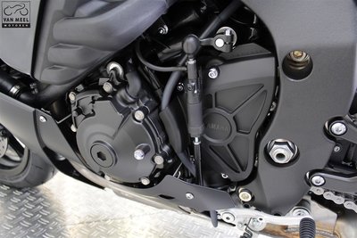 YAMAHA YZF-R1 Midnight Black